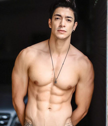 STUNNING INNIES ON THE INTERNET 5804c092111cf.jpg