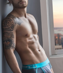 MORE PERFECT INNIE NAVELS ON THE WEB 587616d2245d6.jpg