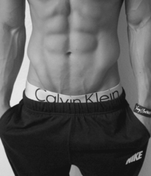 MORE EXCELLENT BODIES WITH PERFECT INNIE NAVELS 58e22decad365.jpg
