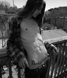 SKINNY BOYS WITH PERFECT SEXY INNIE NAVELS 594936eddc023.jpg