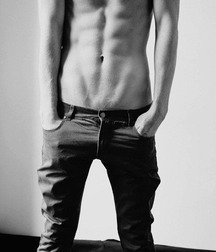 SKINNY BOYS WITH PERFECT SEXY INNIE NAVELS 594936eea0348.jpg