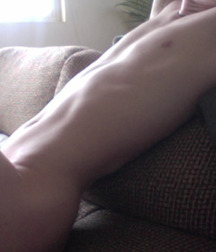SKINNY BOYS WITH PERFECT SEXY INNIE NAVELS 594936ef5a3dc.jpg