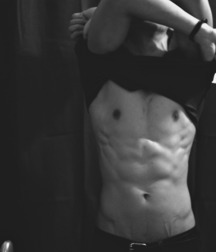 SKINNY BOYS WITH PERFECT SEXY INNIE NAVELS 594936f6362f1.jpg