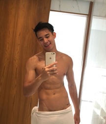 MORE GORGEOUS INNIES  595274a8b2ddd.jpg