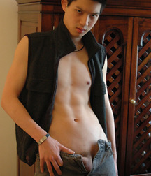 MORE GORGEOUS INNIES  595274a98c3b0.jpg