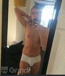 Guys from Grindr 595a6eeac83e3.jpg