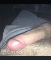 Guys from Grindr 595a6f500f6f1.png