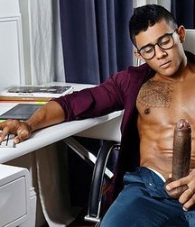 Escort boy Lorenzo 576a8d7f55045.jpg