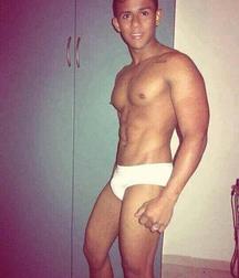 Escort boy Lorenzo 576a8d8460467.jpg