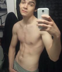hot guys 59136db4996b8.png