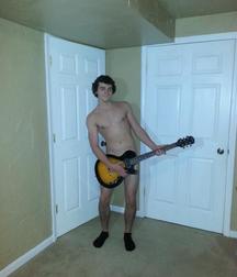 Guitar boys 58f74f9d15fcb.jpg