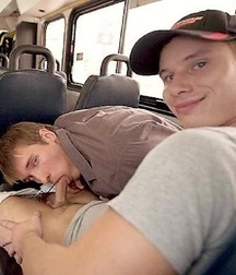 Gay couples 2 5b1b9496cf529.jpg