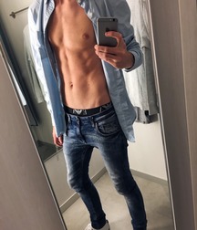 Hot Bois 05 59a179fa4e4b9.jpg
