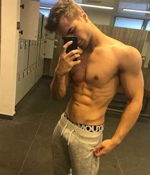 Hot Bois 06 59b692948e7d3.jpg