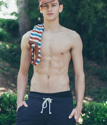 Hot Bois 10 59e9fb1c60da8.jpg