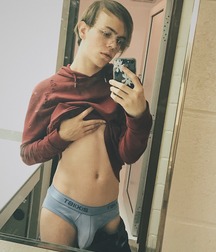 Hot Bois 10 59e9fb871d84a.jpg
