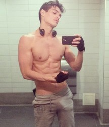 Hot Bois 14 5a52e48c9d941.jpg