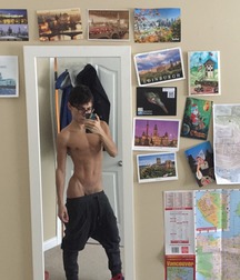 Hot Bois 14 5a52e4e00bfe1.jpg