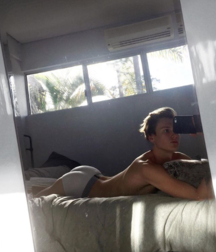 Hot Bois 14 5a52e4ef4d117.png