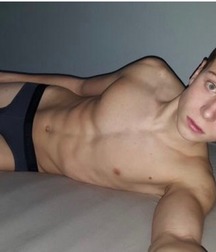 Hot Bois 16 5aa5fb07dd70e.jpg