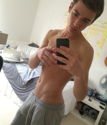 Hot Bois 18 5af99d24c22df.jpg