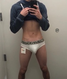 Hot Bois 18 5af99d2a1c592.jpg