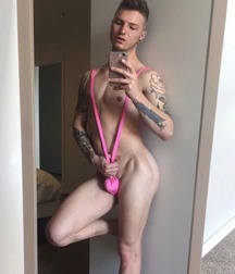 Hot Bois 18 5af99d358cdf8.jpg