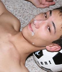Hot boys 5a0901015ac2c.jpg