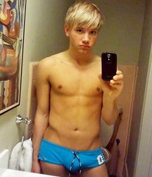 Hot boys 5a1f79bde9c60.jpg