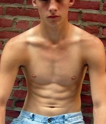 Non Nude 5a33297bd2bbf.jpg