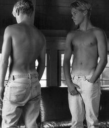 Non Nude 5a332997ab9cc.jpg