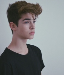 Cute non nude boys 5a46c1e0e0713.jpg