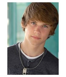 Cute non nude boys 5a46c1e6eb8b4.jpg