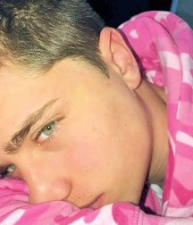 Cute non nude boys 5a46c1eb99c0f.jpg