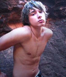 Cute non nude boys 5a46c1f34aec3.jpg