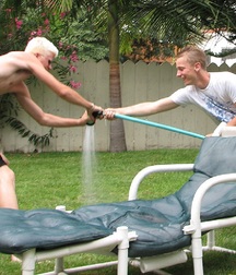 Hose Fight 579e4196e0d4b.jpg
