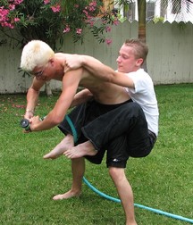 Hose Fight 579e41b065940.jpg