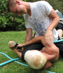 Hose Fight 579e4221316f3.jpg
