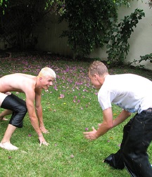 Hose Fight 579e427388459.jpg