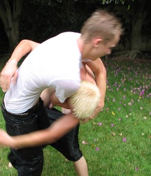 Hose Fight 579e4284c282d.jpg