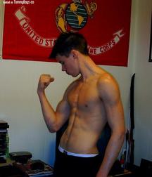 Show me that tummy 58d5673e21f97.jpg