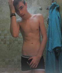 Show me you in your undies 58d6e6c9d0af7.jpg