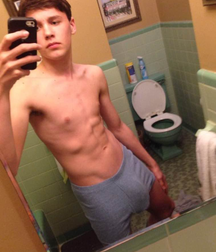 Show me you  in your undies 2 58d70e534ace2.png