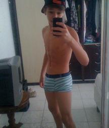 Show me you  in your undies 2 58d70e66a2d88.jpg
