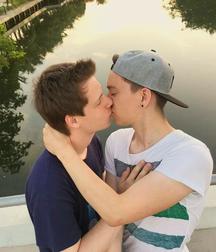 Show me you and yours kissing 58d7536a63c7b.jpg