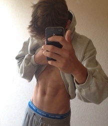Cute boys 3 58dc144ae8306.jpg