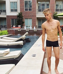 Cute boys 3 58dc14539a1f2.png