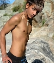 cute boys 6 58dd9f207f28b.jpg