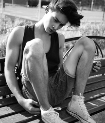 cute boys 11 58e96f477cfb2.jpg