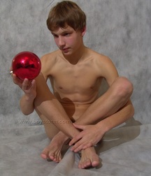 Artur wishes you a happy holiday 5a31bcfd596c7.jpg
